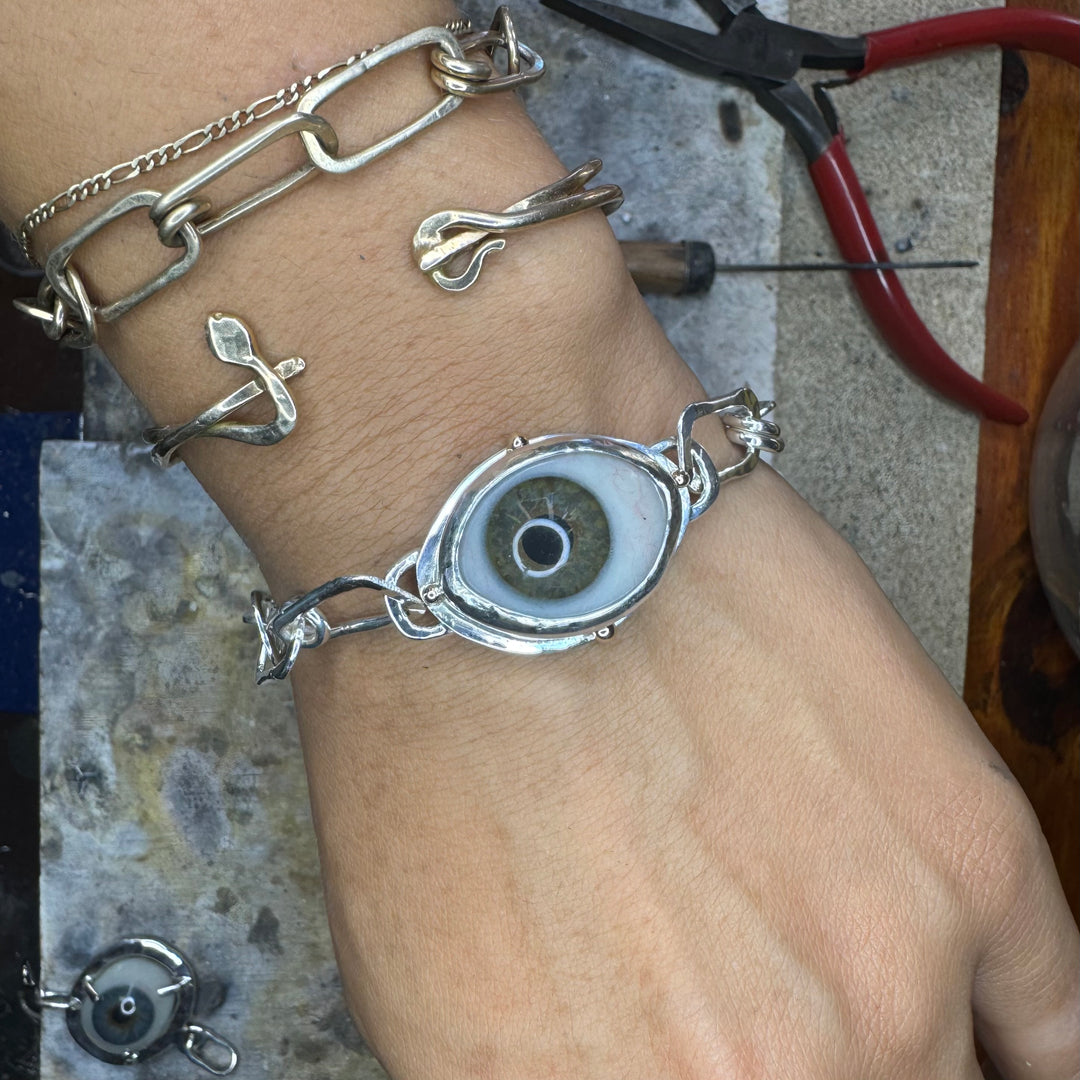 Eyeba x AA x Dakota  Eye Chain Bracelet